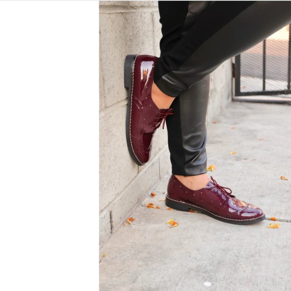 Women's Burgundy Patent Leather Oxford Shoes